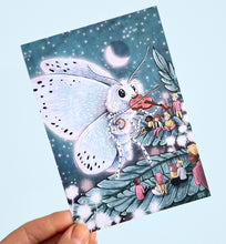 Afbeelding in Gallery-weergave laden, Single Postcard 'Moth'
