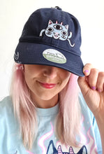 Afbeelding in Gallery-weergave laden, Demon Cat Cap - Organic Cotton
