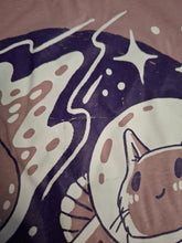 Afbeelding in Gallery-weergave laden, Space Cat t-shirt B-grade, size S
