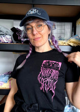 Afbeelding in Gallery-weergave laden, T-shirt with Catzilla
