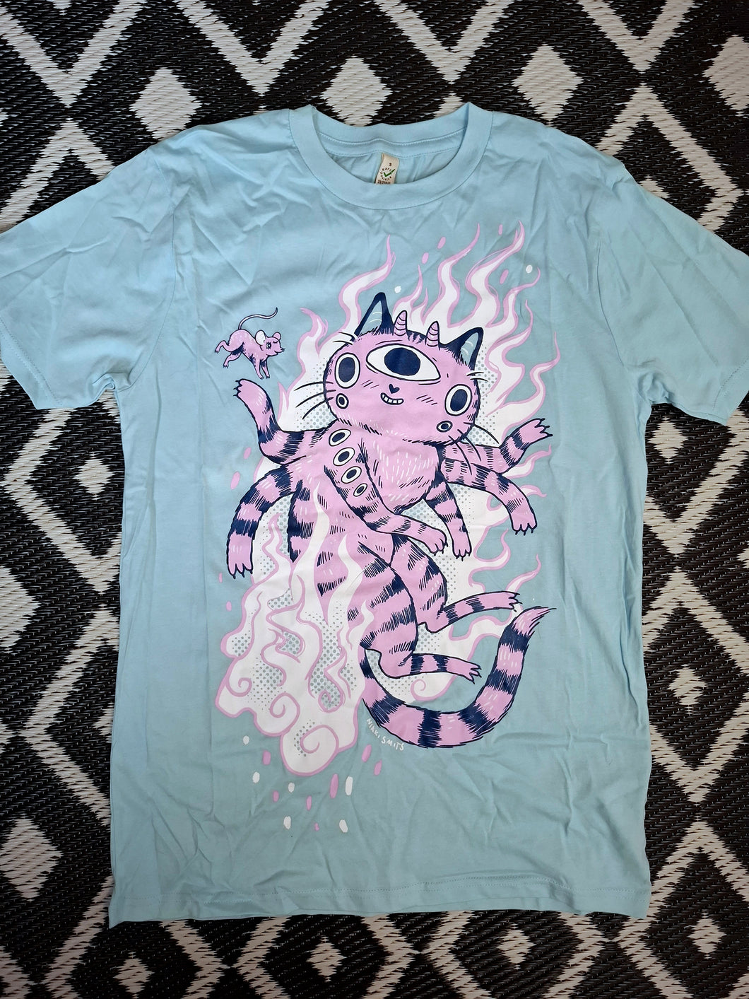 Demon Cat t-shirt B-grade size S