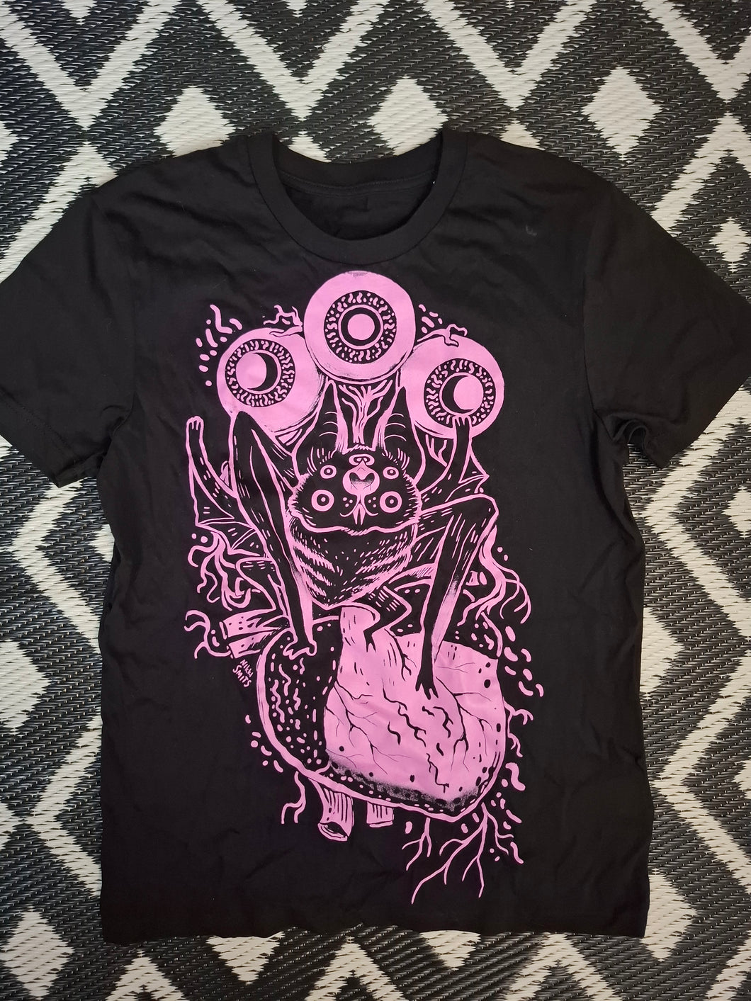 Demon Bat t-shirt B-grade, size xs