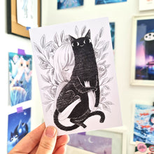 Afbeelding in Gallery-weergave laden, Single Postcard Cat Hug
