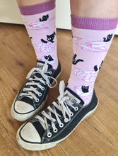 Afbeelding in Gallery-weergave laden, Socks with Mail Cats
