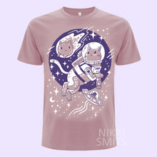 Afbeelding in Gallery-weergave laden, T-shirt with Space Cat - 100% organic cotton
